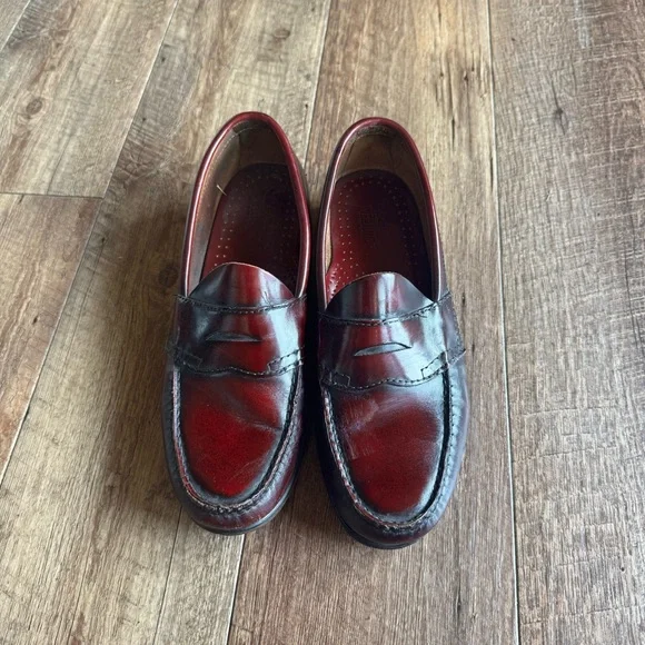 G.H. Bass & co weejuns burgundy leather Penny loafers size 9.5 - Picture 1 of 16